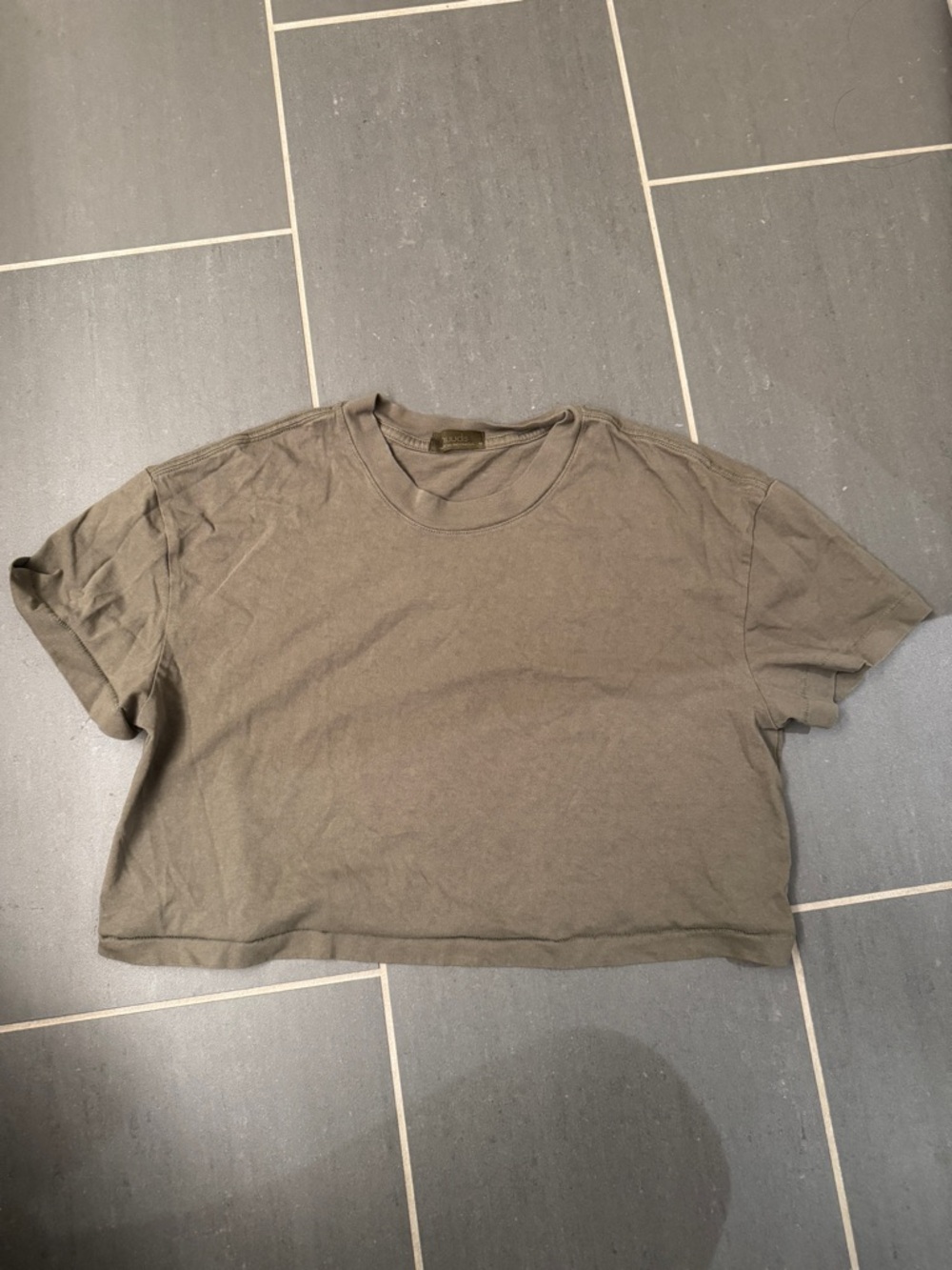 Nuuds Vintage Cotton Cropped Tee - Olive size M